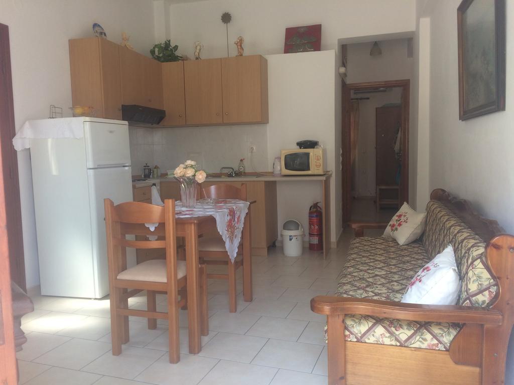 Nikos And Eva Studios Сими Экстерьер фото