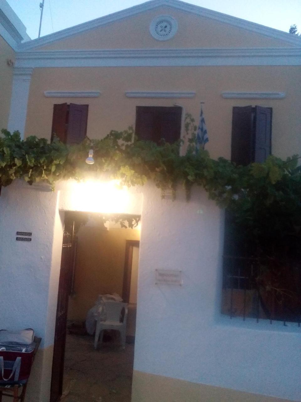 Nikos And Eva Studios Сими Экстерьер фото
